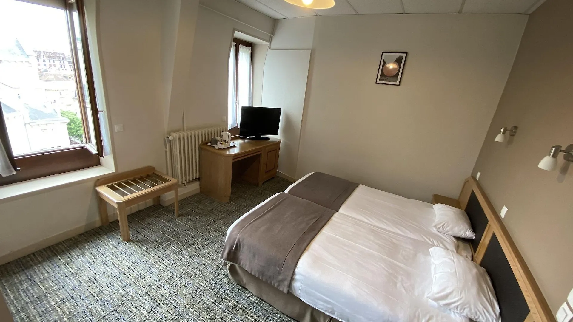 Hotel Des Eaux Aix-les-Bains