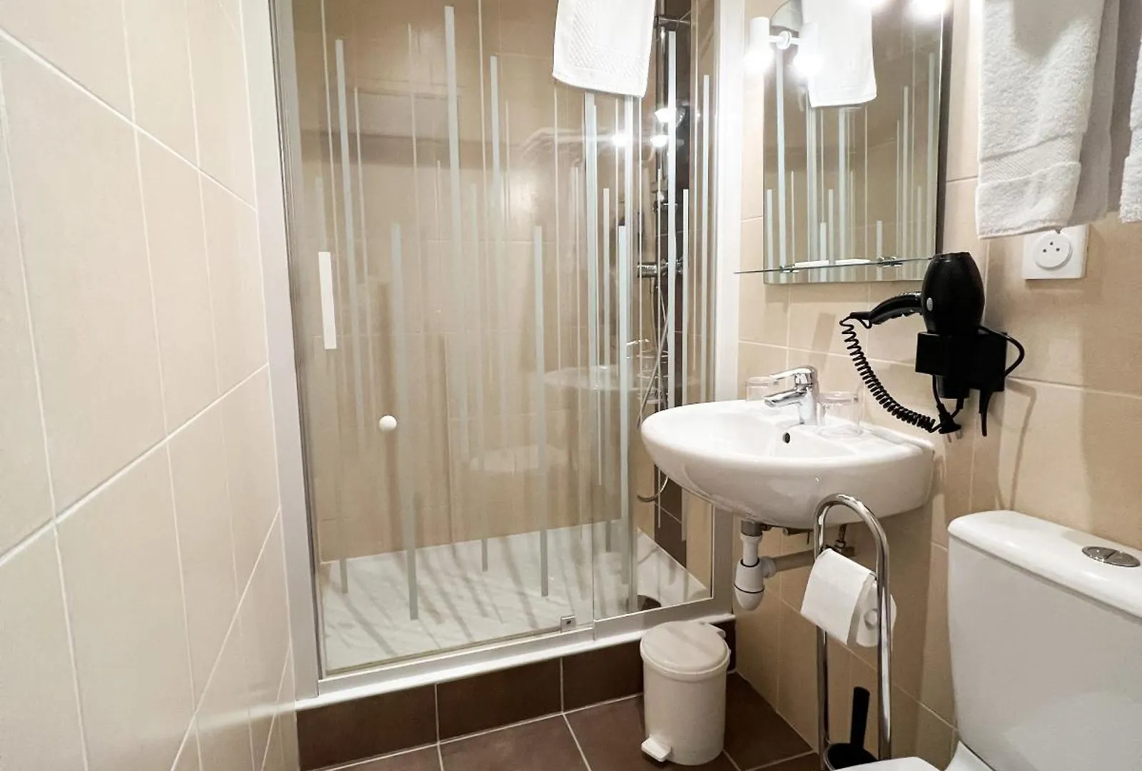 ***  Hotel Des Eaux Aix-les-Bains France
