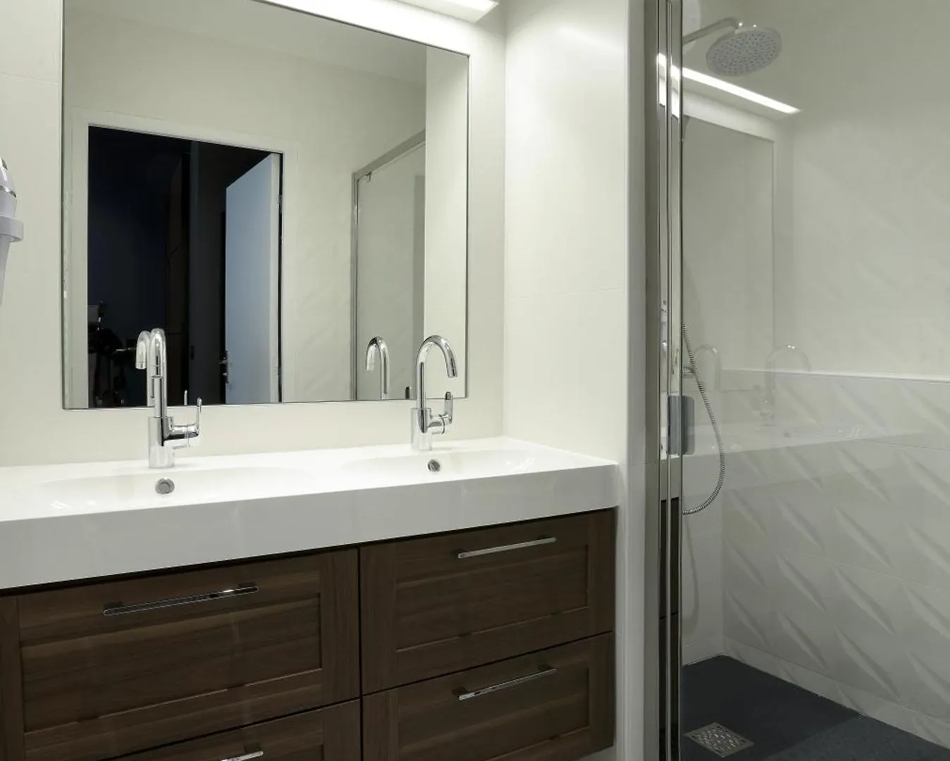 ***  Hotel Des Eaux Aix-les-Bains France