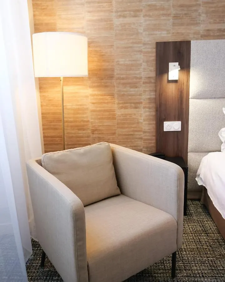Hotel Des Eaux Aix-les-Bains