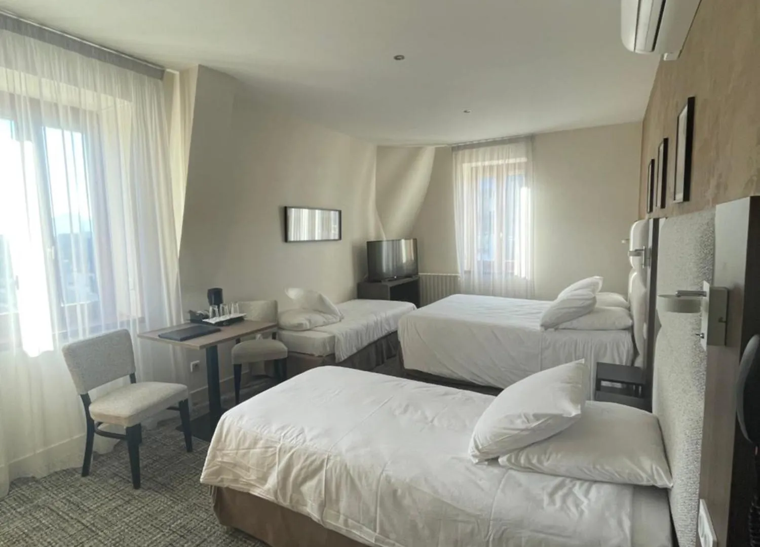 Hotel Des Eaux Aix-les-Bains