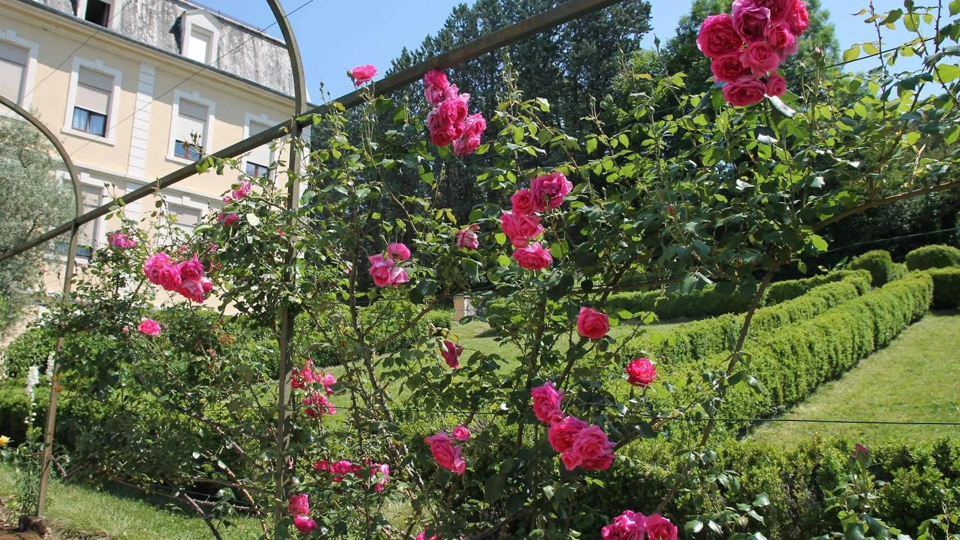 Hotel Des Eaux Aix-les-Bains
