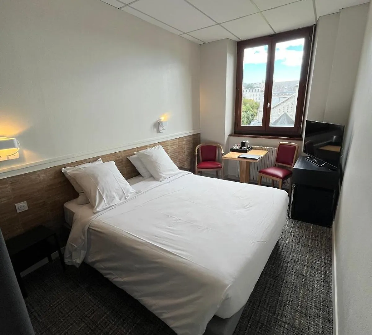 ***  Hotel Des Eaux Aix-les-Bains Francie